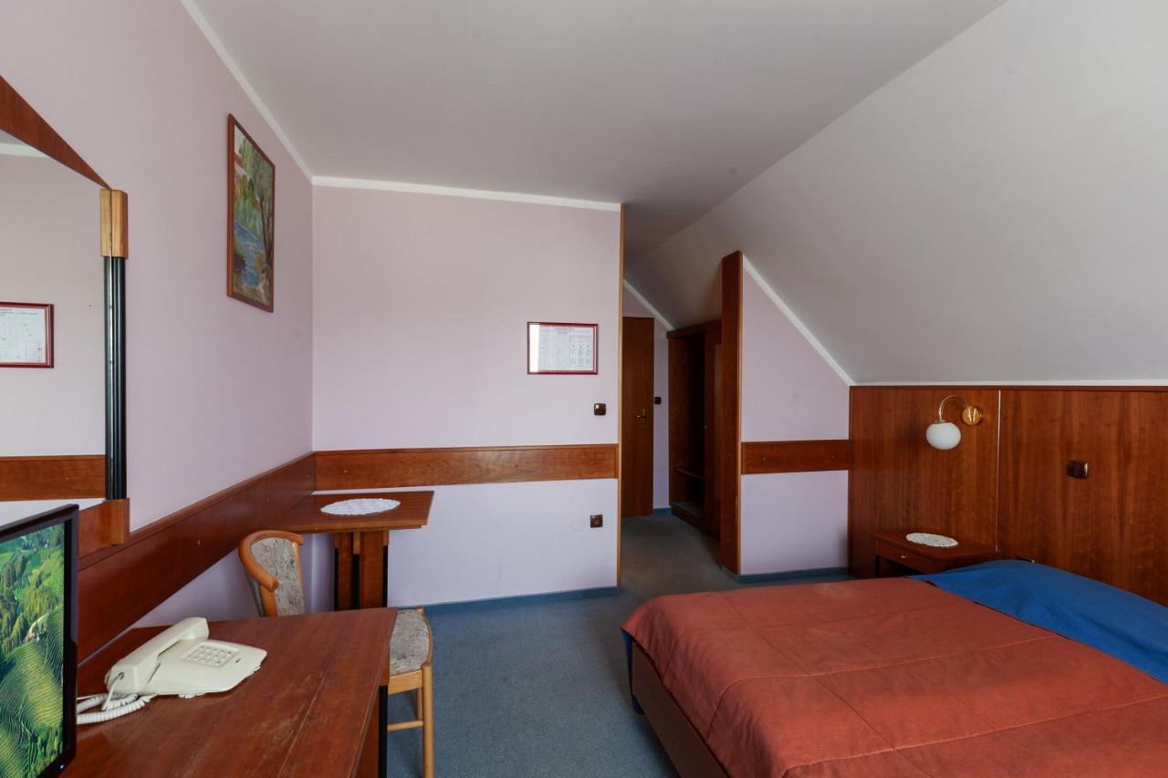 Gostisce Prosnik Hotel Ormoz Bagian luar foto
