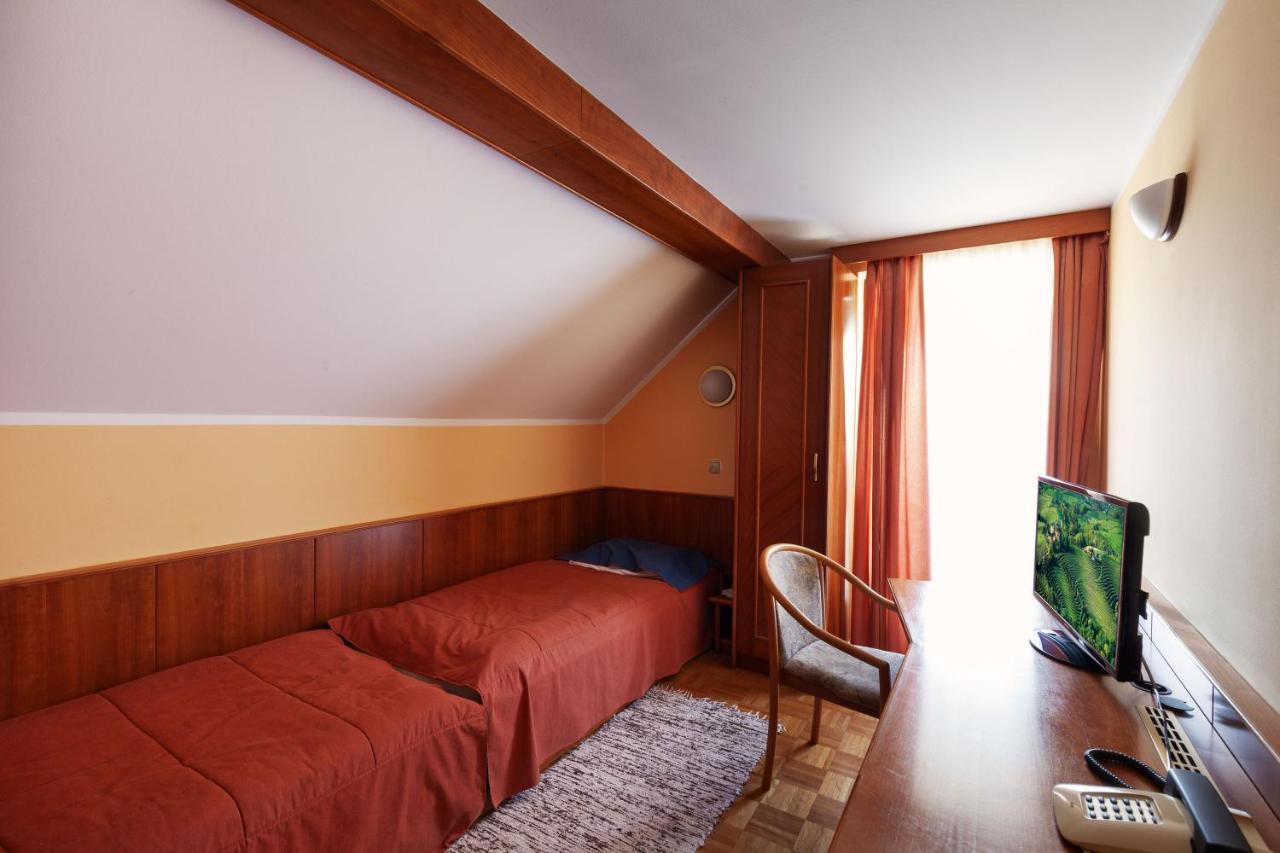 Gostisce Prosnik Hotel Ormoz Bagian luar foto