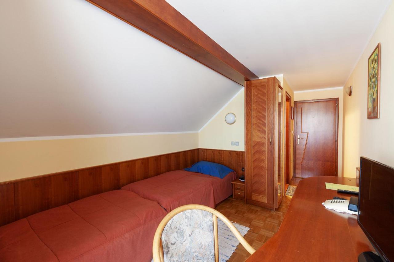 Gostisce Prosnik Hotel Ormoz Bagian luar foto